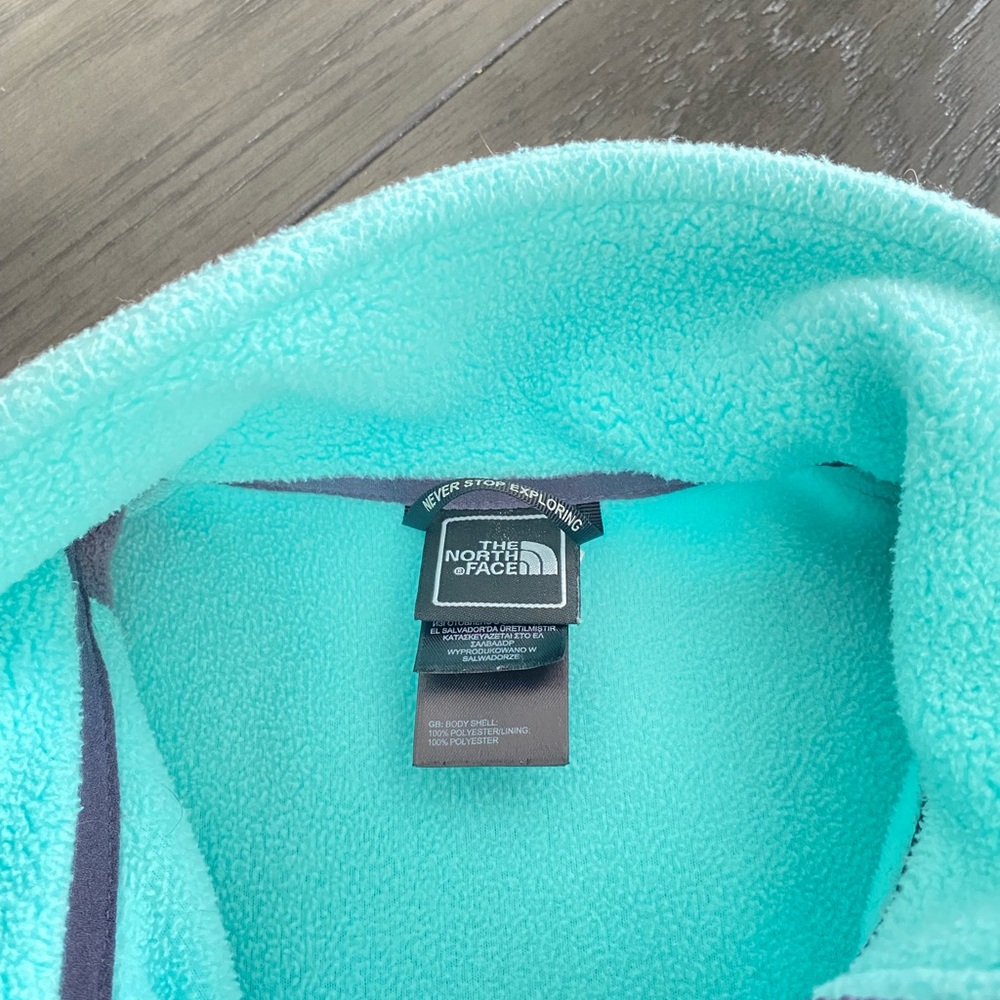 The North Face Women’s Turquoise and Gray Fleece Hoodie - Picture 9 of 12